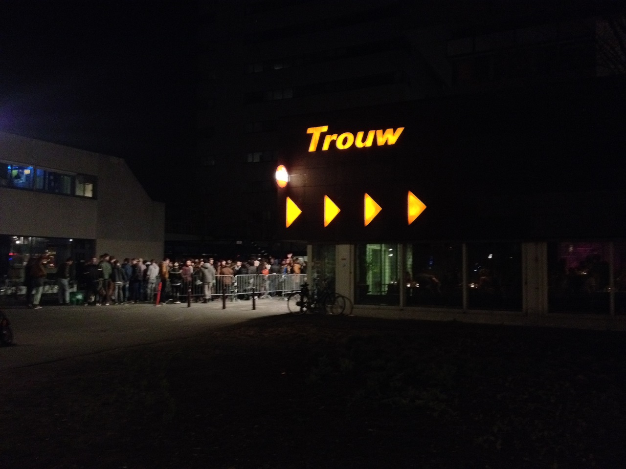 trouwqueue20140329